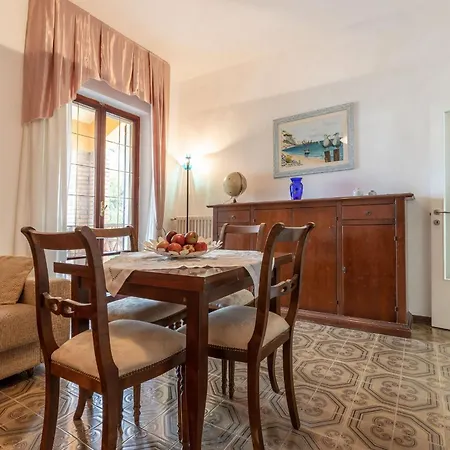 Italian Experience- Il Colle Sul Mare Montarice